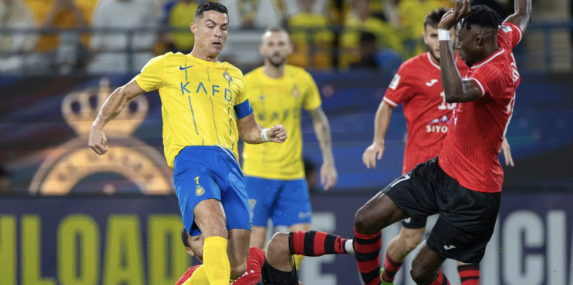 Криштиану Роналду забил свой первый гол в Лиге Чемпионов, но уже в Азиатской